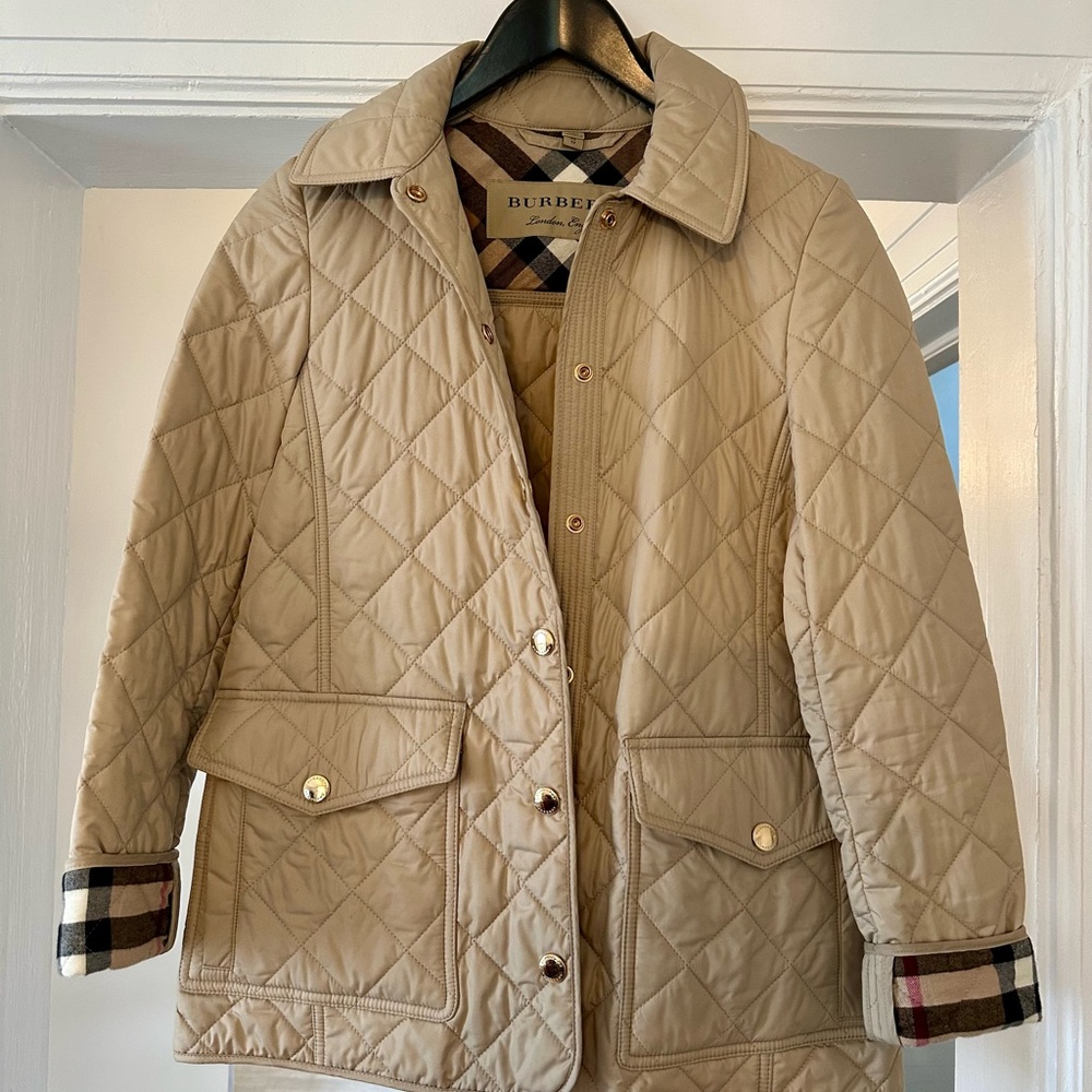 Burberry Beige Quilted Jacket Like-New